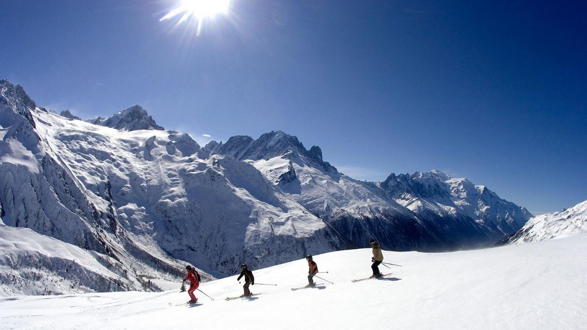 Apartment Au Bon Coin - Luxury Chamonix Hidden Haven, Mont Blanc View, Hot Tub And Garden Exterior foto